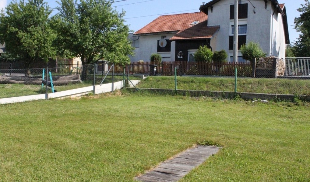 Prodej stavebního pozemku 700 m², Zbyslavice – náhled fotky 13