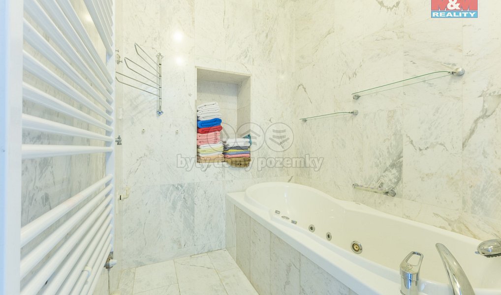 Prodej domu 300 m² s pozemkem 1 821 m², Město Albrechtice – náhled fotky 10