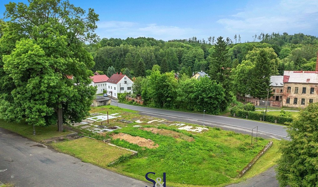 Prodej komerčního pozemku 2 631 m², Mikulášovice – náhled fotky 4