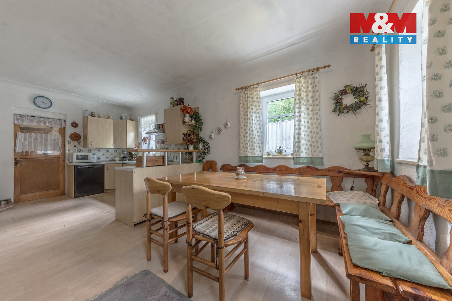 Prodej domu 140 m² s pozemkem 1 416 m² — photo 2
