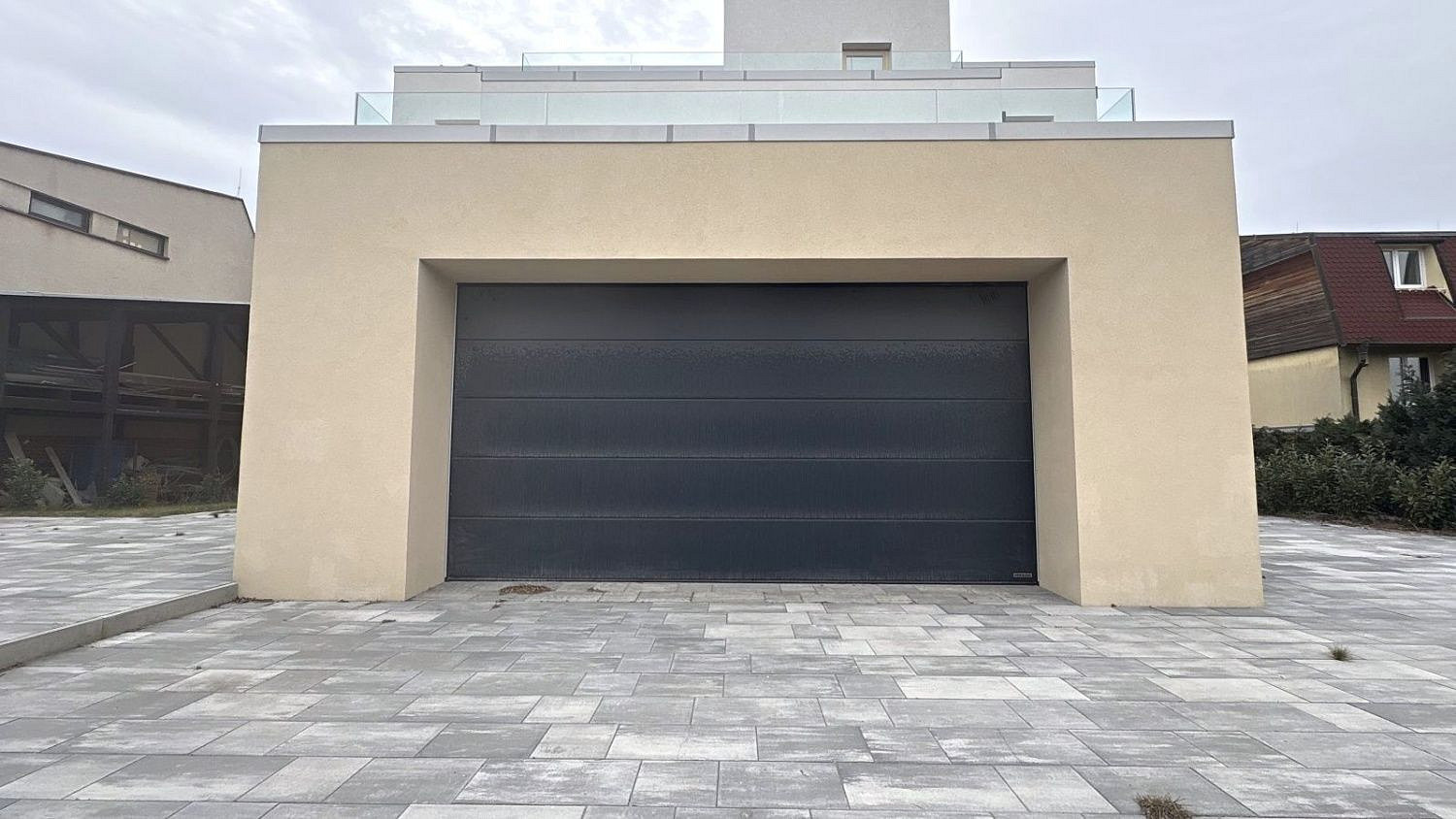 Prodej domu 632 m² s pozemkem 747 m² – fotografie 2