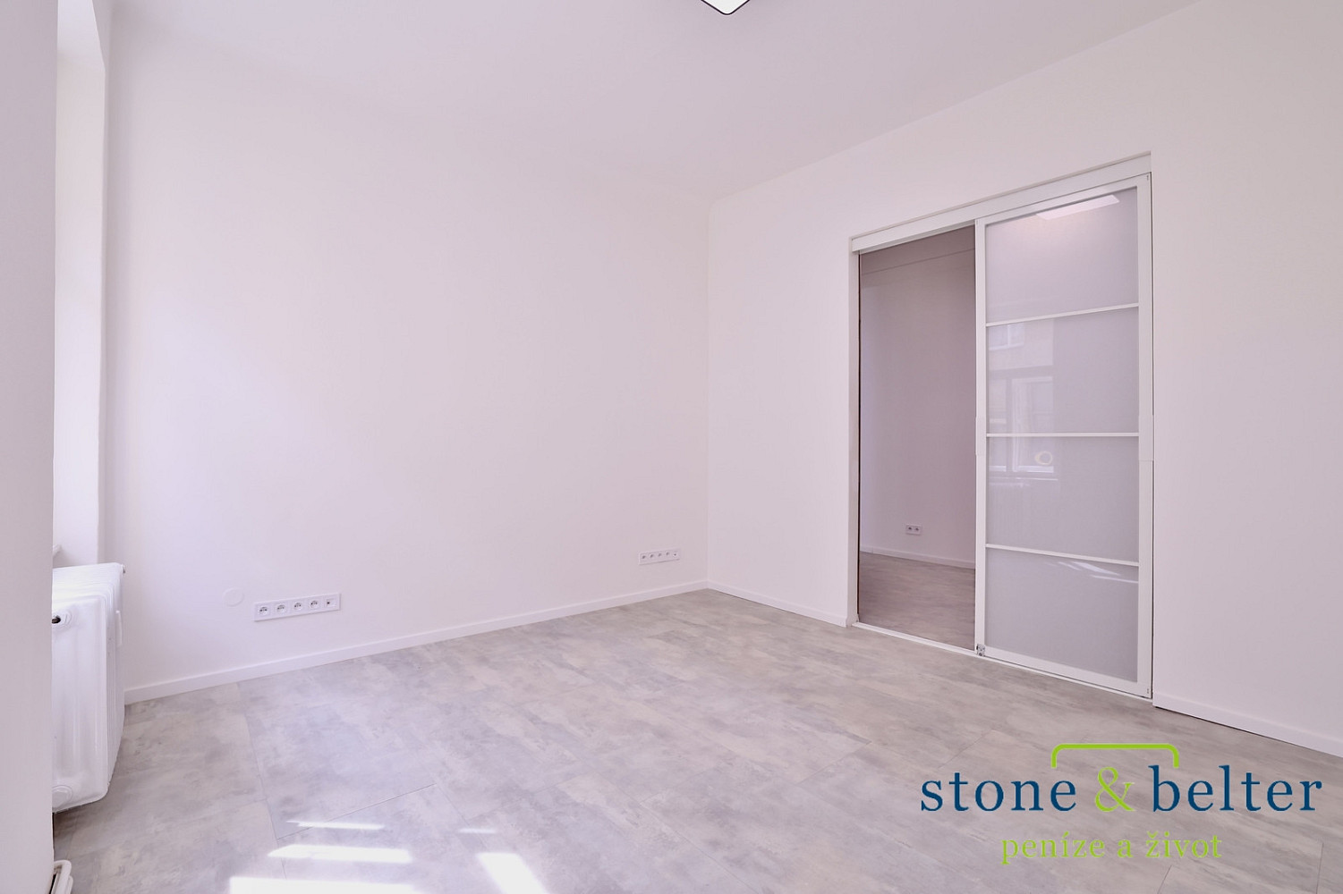 Pronájem kanceláře 146 m² – fotografie 3