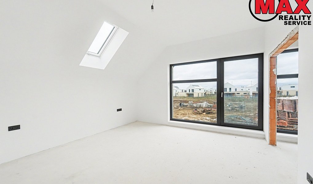 Prodej domu 181 m² s pozemkem 805 m², Vysoký Újezd – náhled fotky 10