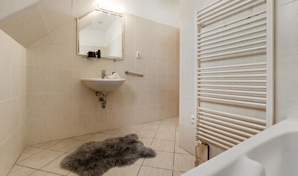 Prodej domu 202 m² s pozemkem 1 200 m², Praha – náhled fotky 40