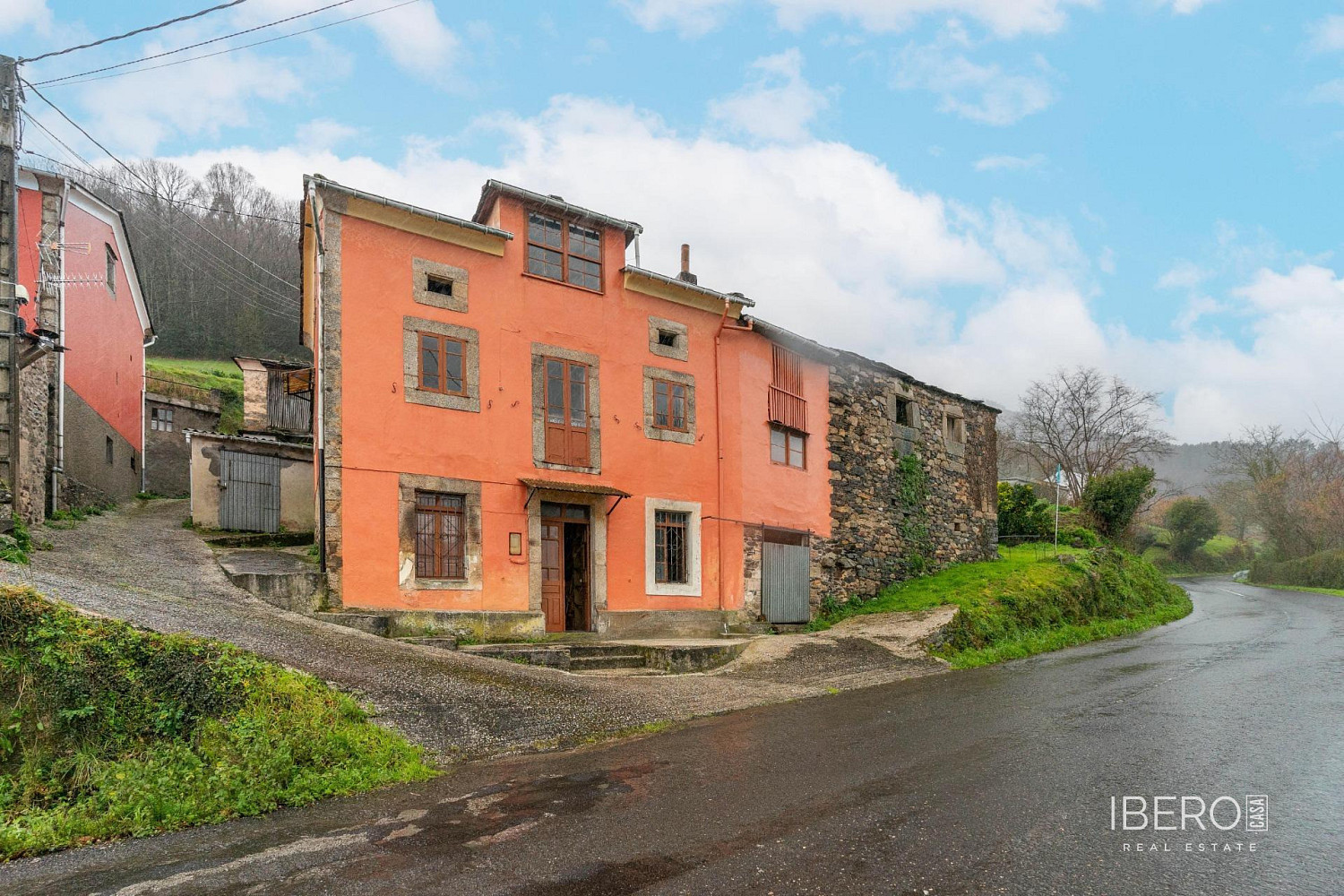 Prodej domu 188 m² s pozemkem 188 m²