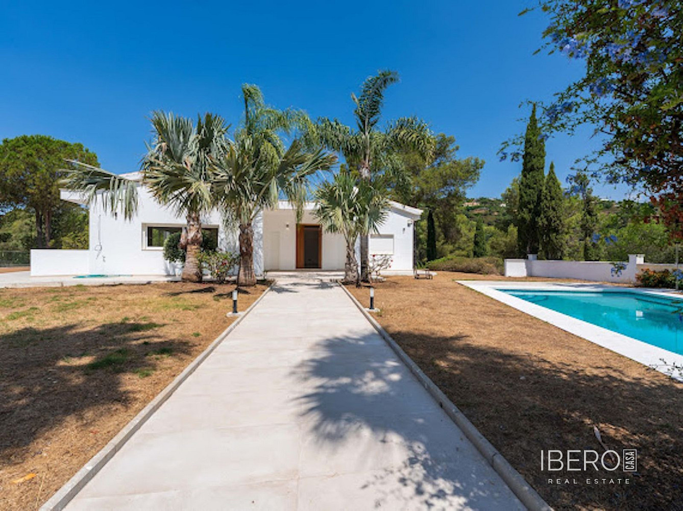 Prodej domu 326 m² s pozemkem 2 057 m² - Vista 2