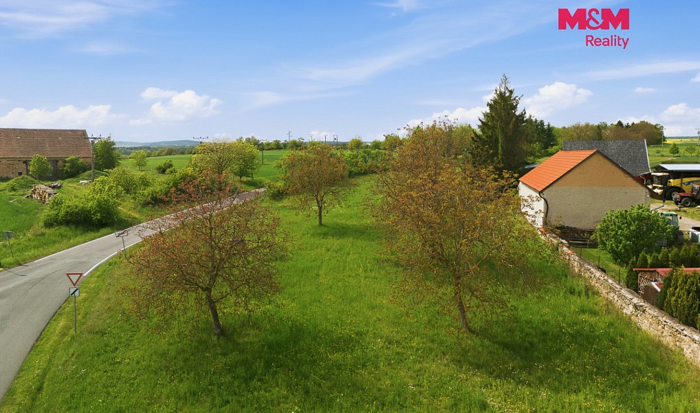 Prodej stavebního pozemku 8 048 m², Břežany – náhled fotky 4