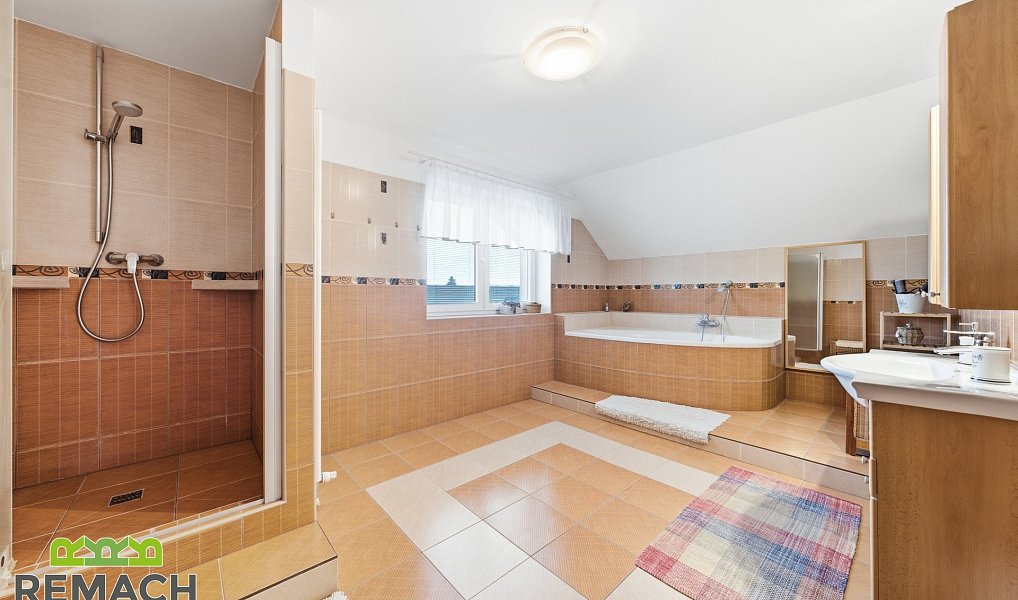 Prodej domu 335 m² s pozemkem 937 m², Blatnice pod Svatým Antonínkem – náhled fotky 10