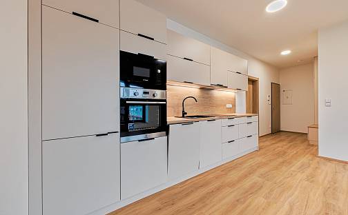 Pronájem bytu 2+kk 51 m², Uherské Hradiště