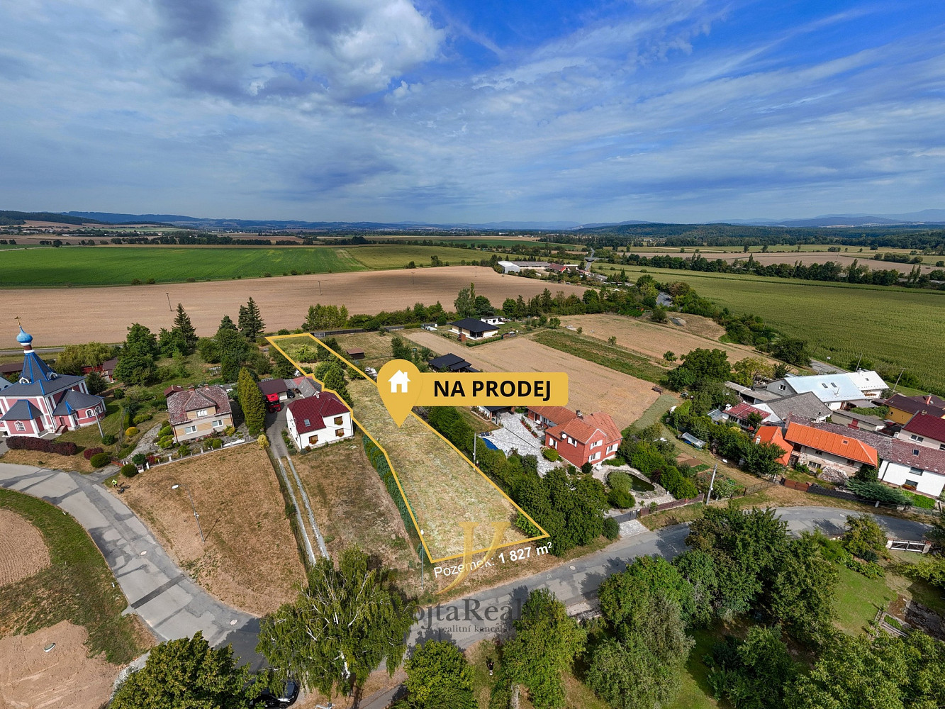 Prodej stavebního pozemku 1 824 m²
