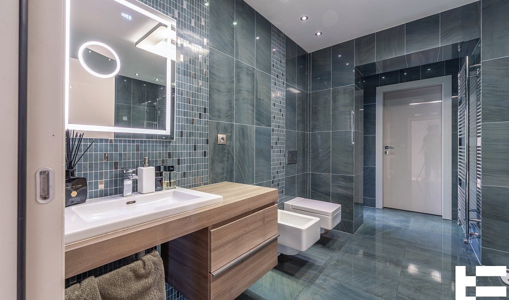 Prodej domu 227 m² s pozemkem 513 m², Zeleneč – náhled fotky 38