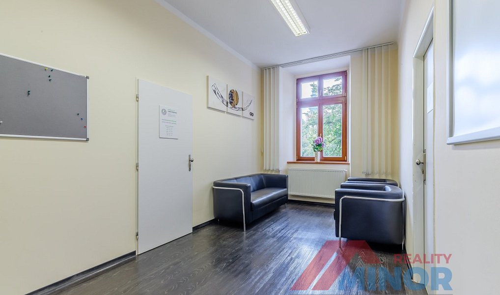 Pronájem kanceláře 69 m², Slaný – náhled fotky 8