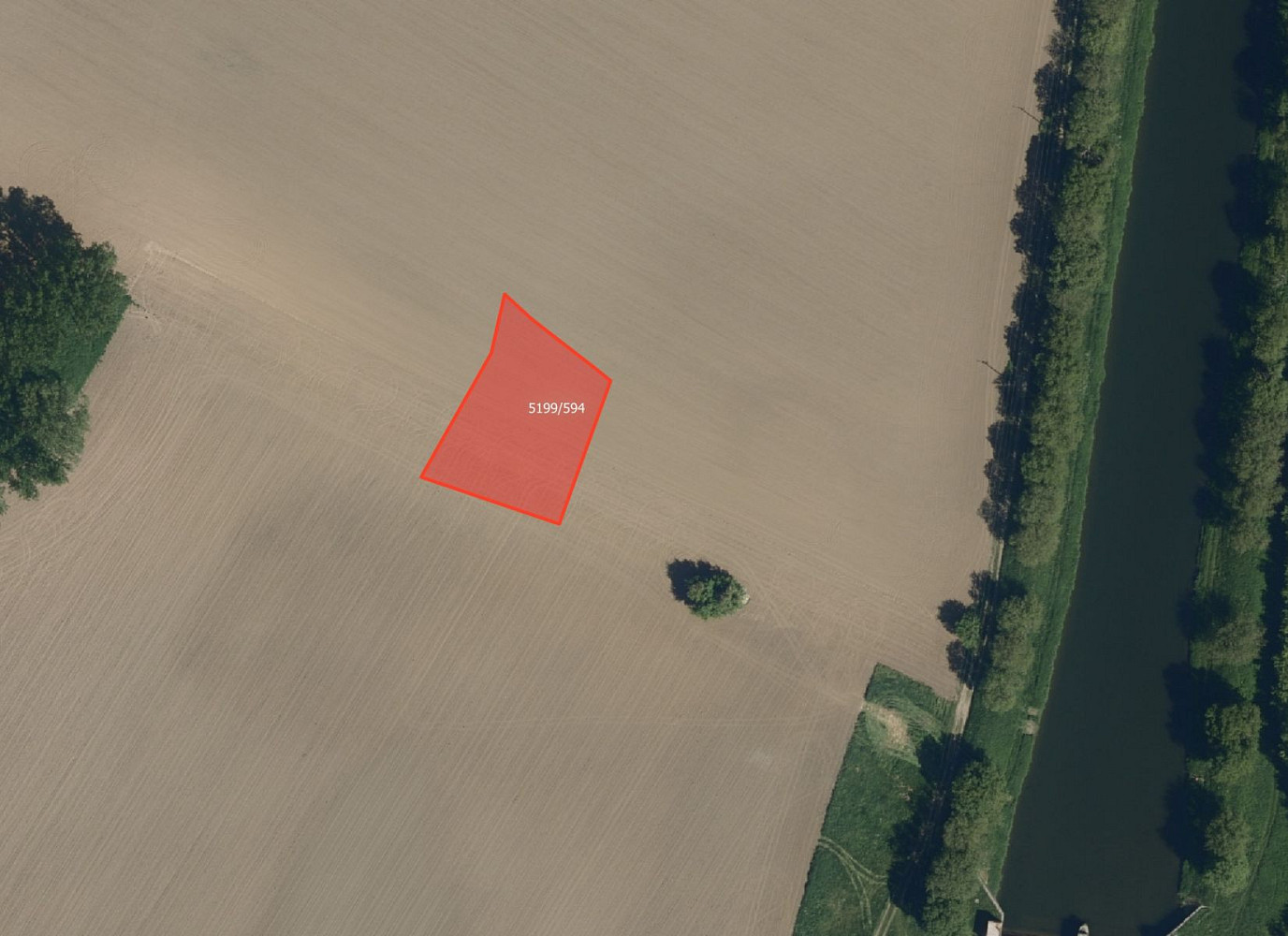Prodej pole 12 700 m²