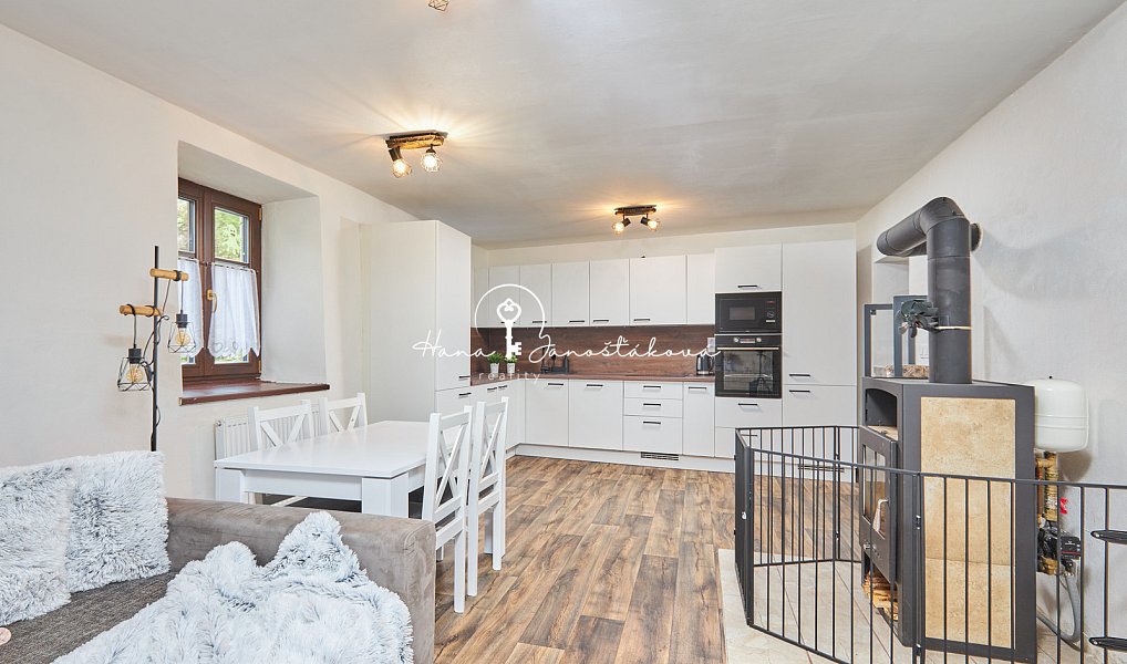 Prodej domu 80 m² s pozemkem 99 m², Trhové Sviny – náhled fotky 6