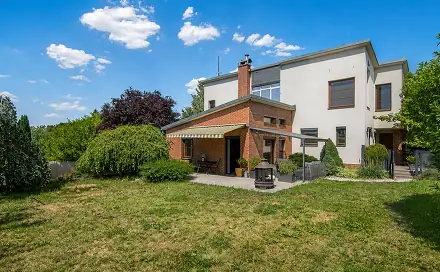 Prodej domu 258 m² s pozemkem 756 m², Pod Lečí, Praha 5 - Lipence