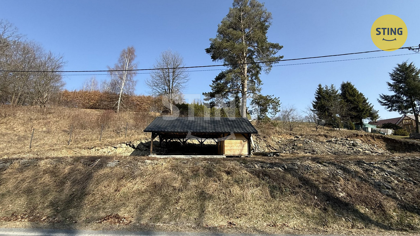 Prodej stavebního pozemku 954 m² – fotografie 2