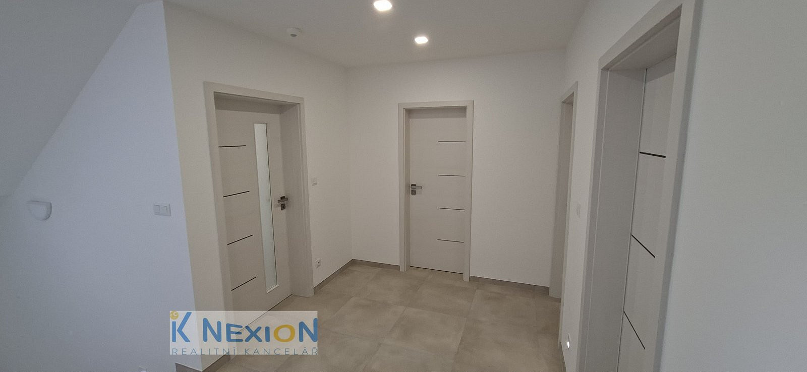 Prodej domu 156 m² s pozemkem 1 288 m² – fotografie 3