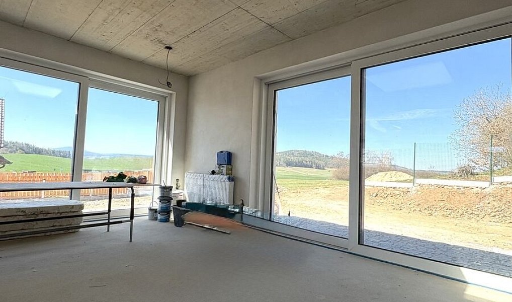 Prodej domu 188 m² s pozemkem 825 m², Strunkovice nad Blanicí – náhled fotky 13