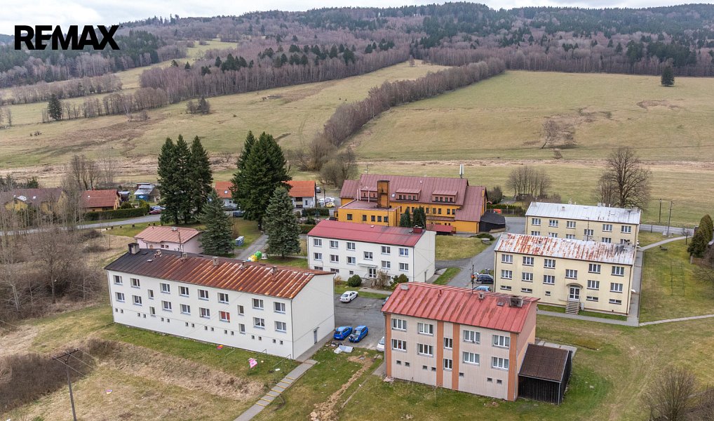 Prodej nájemního domu, činžáku 315 m², Rybník – náhled fotky 11