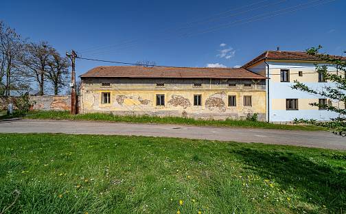 Prodej domu 105 m² s pozemkem 293 m², Chrášťany - Chotouň, okres Kolín