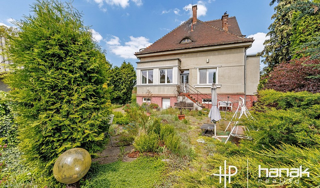 Prodej domu 253 m² s pozemkem 615 m², Hranice – náhled fotky 3