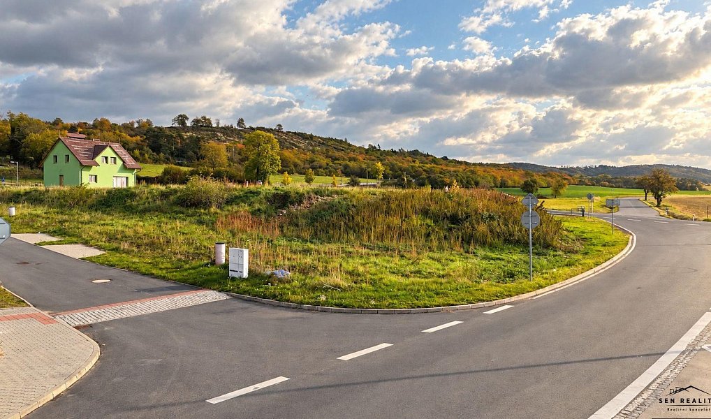 Prodej stavebního pozemku 853 m², Podhořany u Ronova – náhled fotky 4