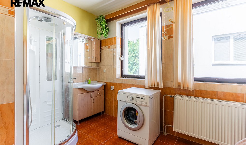 Prodej ubytovacího objektu 546 m², Šenov u Nového Jičína – náhled fotky 9
