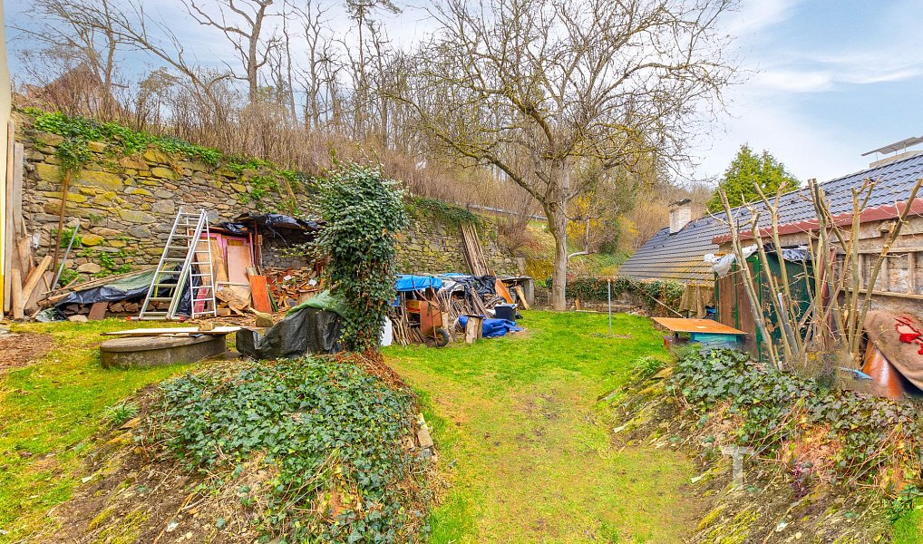 Prodej domu 258 m² s pozemkem 991 m², Nespeky – náhled fotky 20