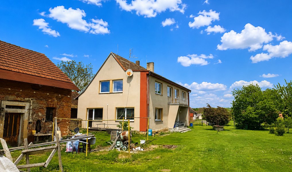 Prodej domu 200 m² s pozemkem 5 269 m², Sběř – náhled fotky 2