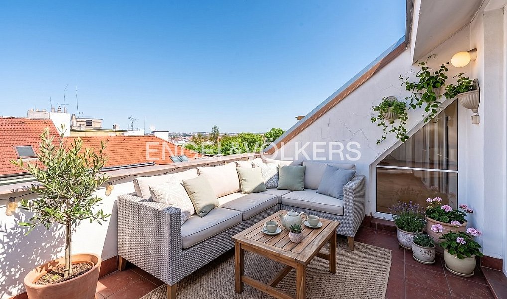 Prodej bytu 5+1 240 m², Praha – náhled fotky 11