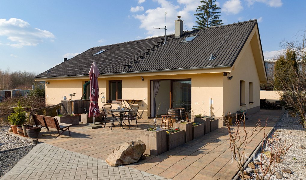 Prodej domu 227 m² s pozemkem 1 747 m², Teplice – náhled fotky 8