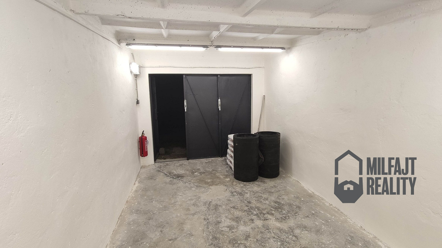 Pronájem garáže 20 m2, liberec — photo 2