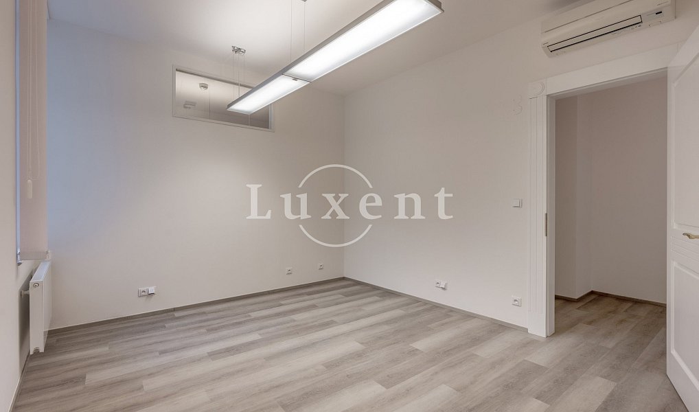 Pronájem kanceláře 156 m², Praha – náhled fotky 9