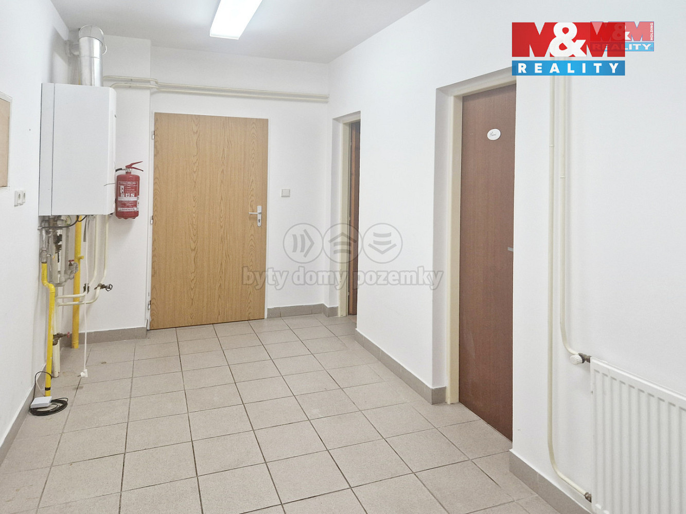 Pronájem obchodních prostor 145 m² — photo 2