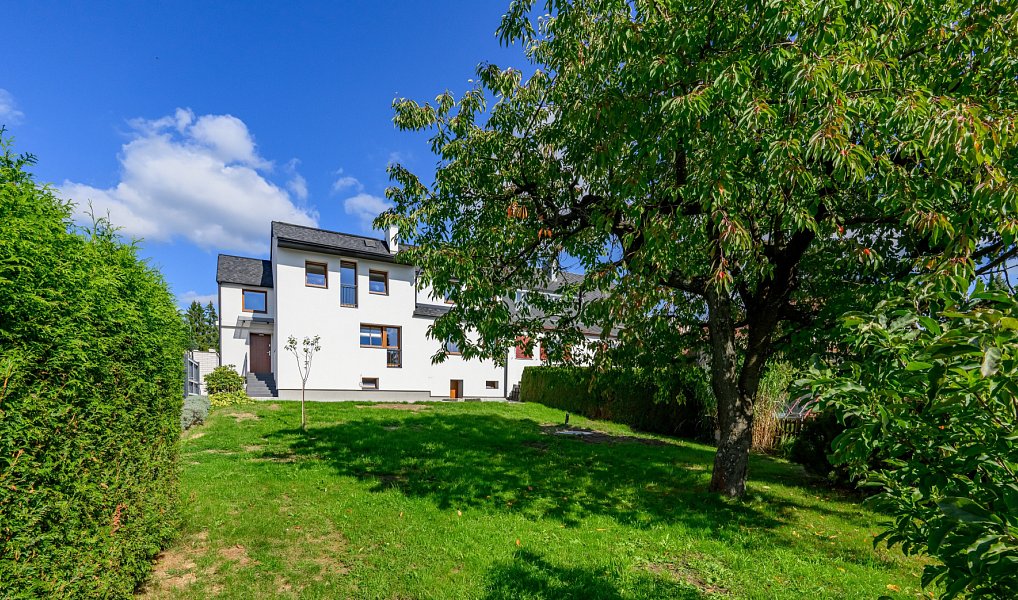 Pronájem bytu 3+1 71 m², Liberec – náhled fotky 2