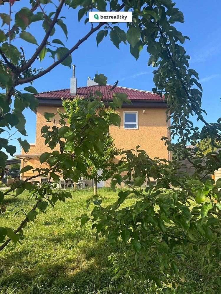 Prodej domu 150 m² s pozemkem 799 m² – fotografie 2