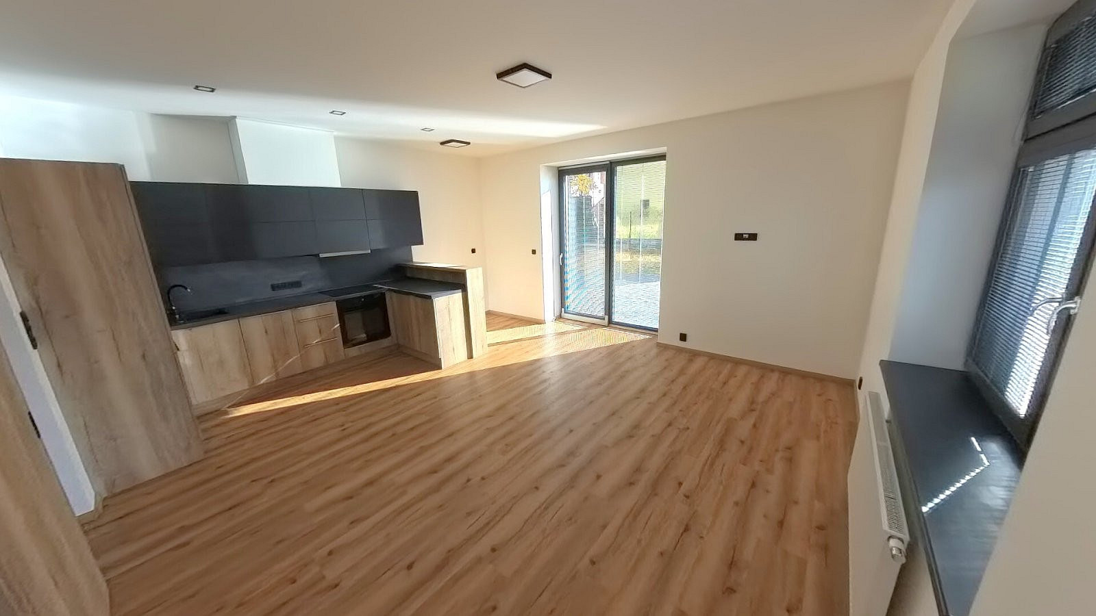 Pronájem bytu 2+kk 53 m² – fotografie 4