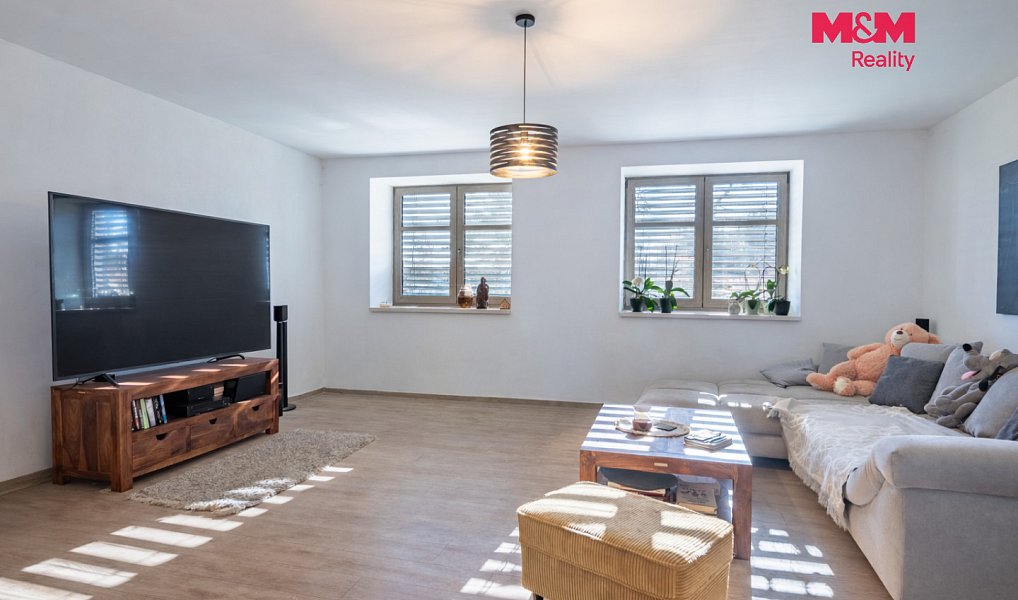 Prodej domu 429 m² s pozemkem 6 550 m², Jílovice – náhled fotky 5