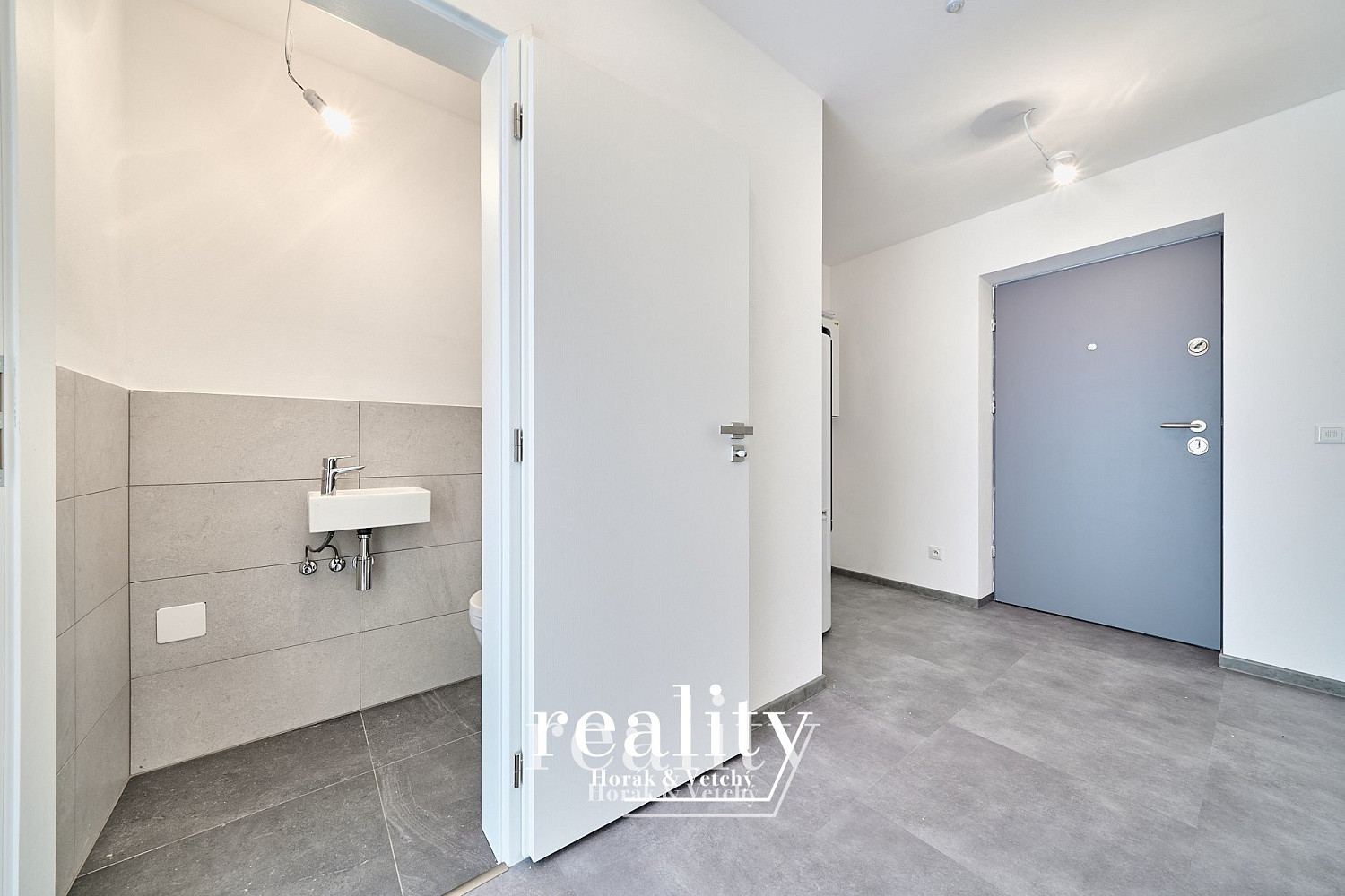 Pronájem bytu 3+kk 80 m² – fotografie 4