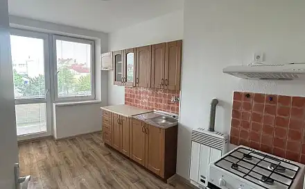 Pronájem bytu 2+1 68 m², Dobrovolského, Hodonín