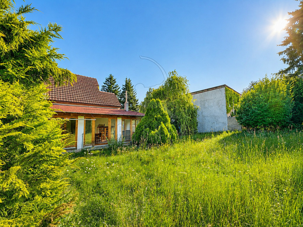 Prodej domu 260 m² s pozemkem 2 048 m² – fotografie 2