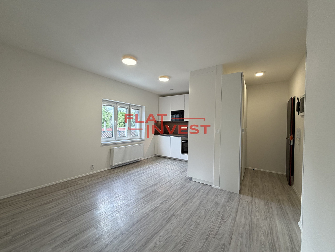 Pronájem bytu 2+kk 47 m² – pohled 2