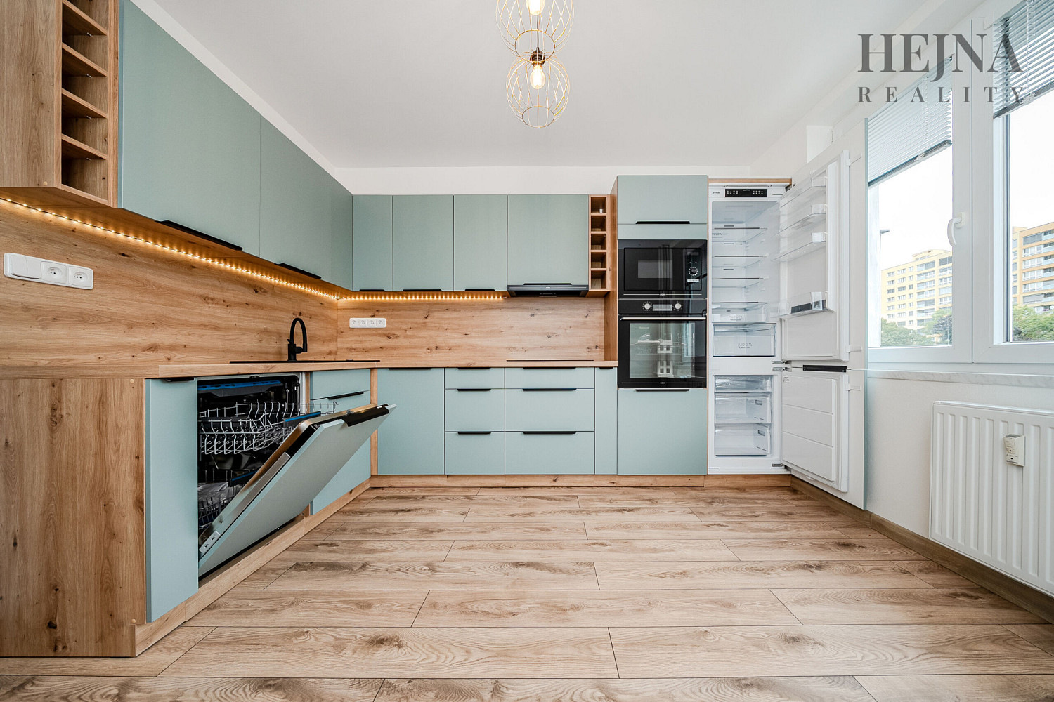 Pronájem bytu 3+1 67 m² – fotografie 2
