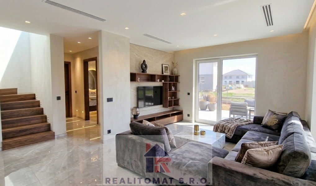 Prodej domu 190 m² s pozemkem 842 m², Polerady – náhled fotky 8