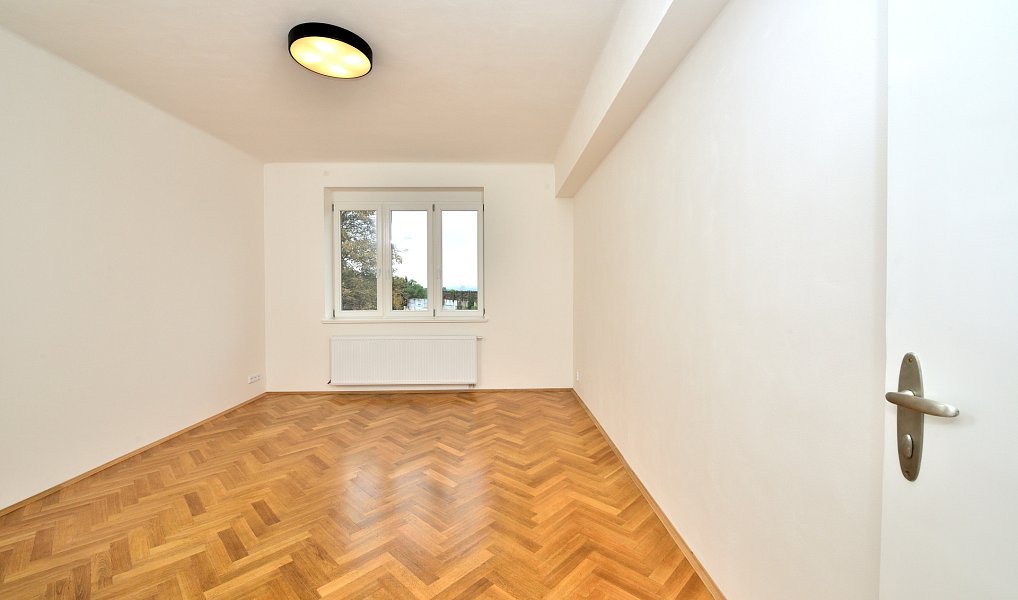 Pronájem bytu 3+kk 82 m², Praha – náhled fotky 2