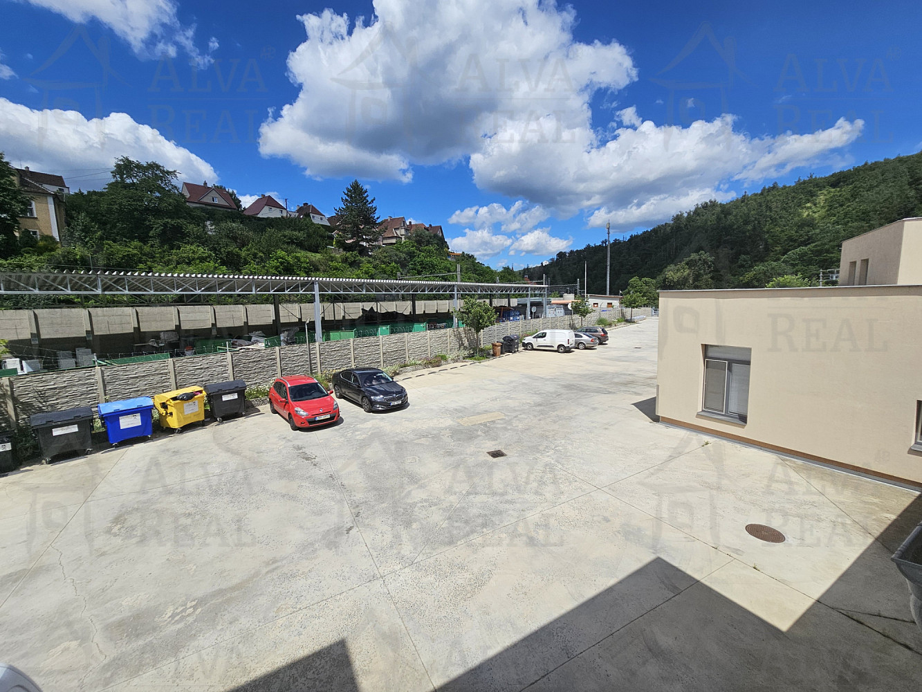Pronájem kanceláře 102 m² – fotografie 5