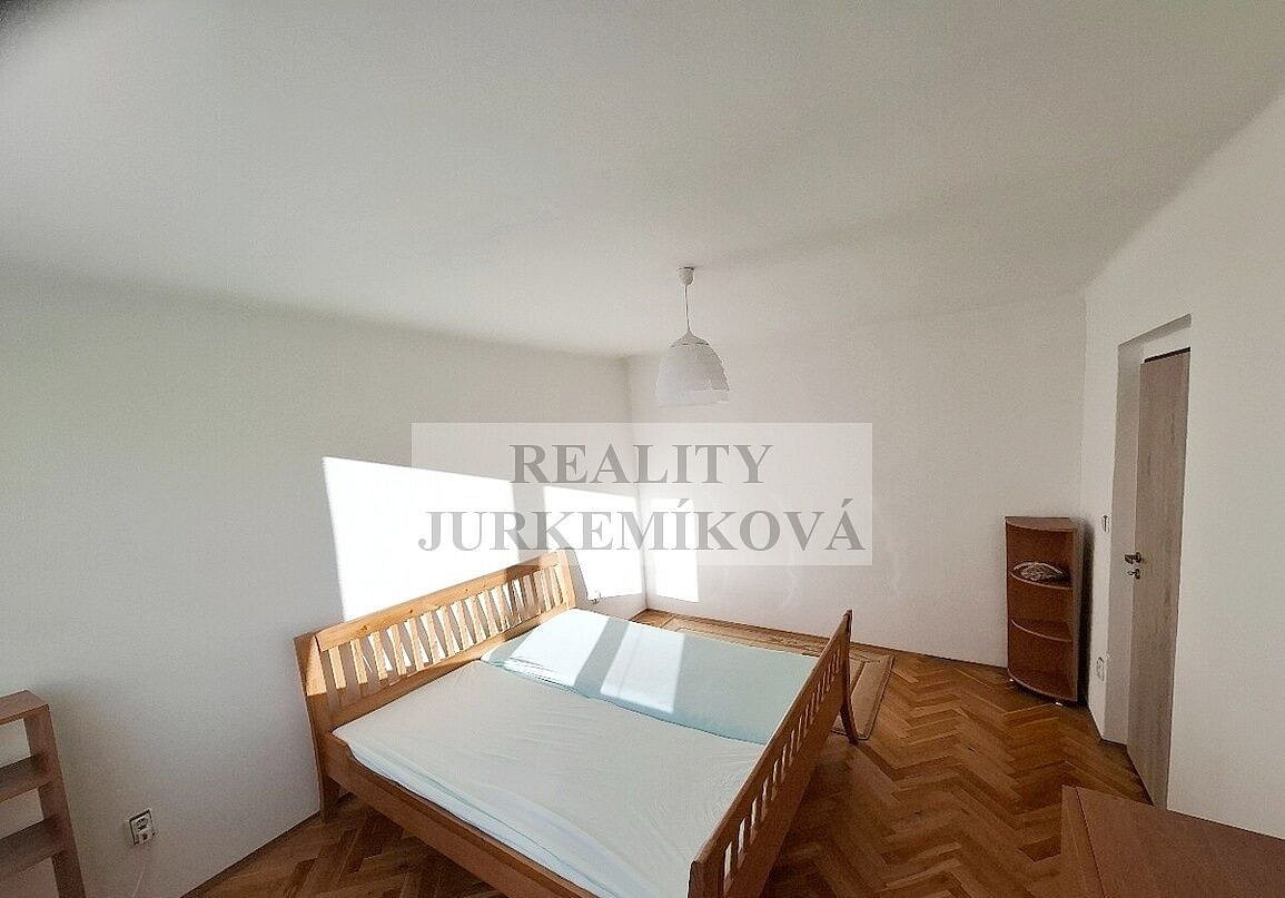 Pronájem bytu 2+1 52 m² – fotografie 4