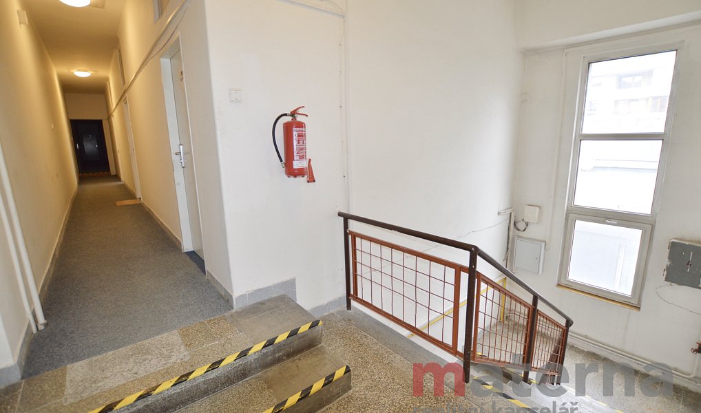 Pronájem kanceláře 32 m², Praha – náhled fotky 6