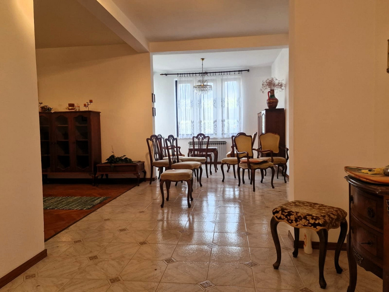 Pronájem bytu atypického 180 m²