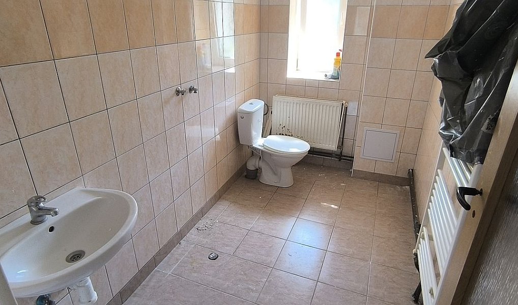Prodej domu 284 m² s pozemkem 919 m², Cheb – náhled fotky 11